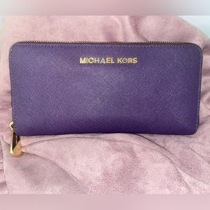 Michael Kors Wallet 💜✨